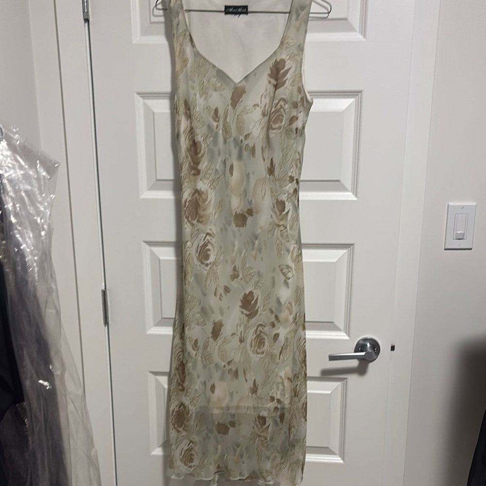 Maggy London Cream Tan Sheath Midi Dress V-Neck Sleeveless
